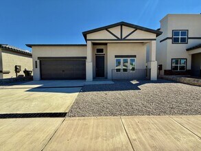 Building Photo - 15164 Ambition Ave