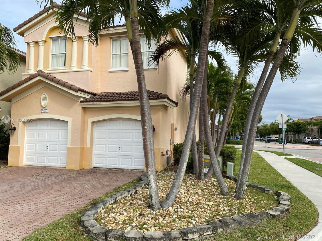 Primary Photo - 8407 NW 109th Ct