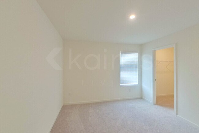 Foto del edificio - 178 Price Ml Trl