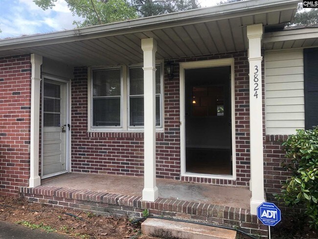 Building Photo - 3824 Persimmon St