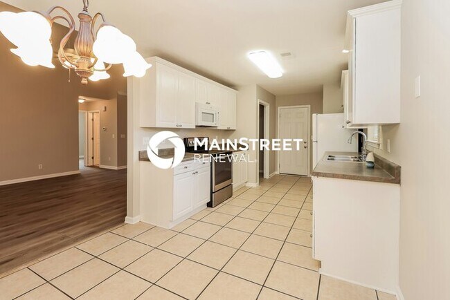 Building Photo - 3 Bedroom Pet-Friendly Home in CHELSEA, AL...