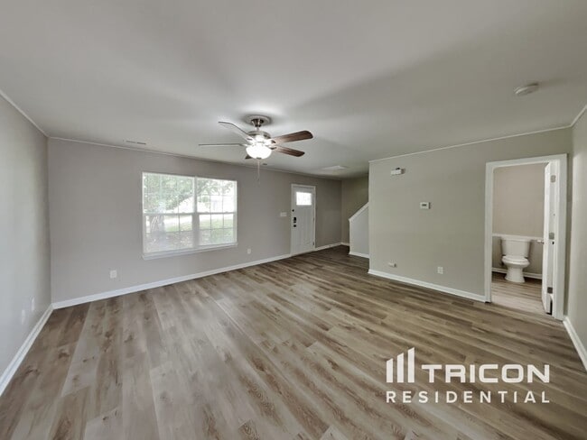 Building Photo - 1521 Clover Ridge Ct