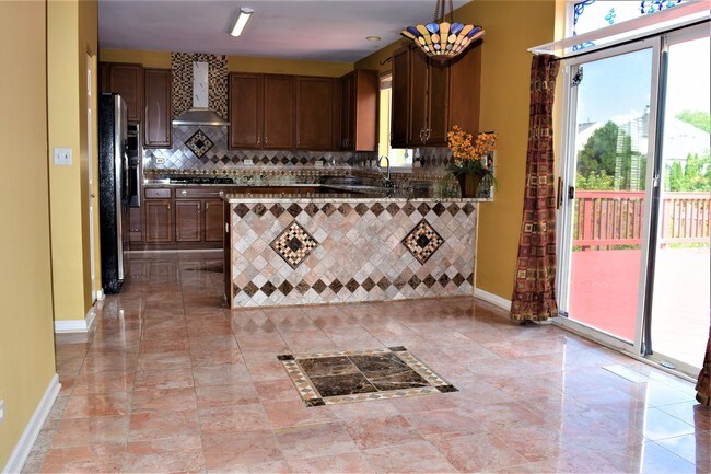 Foto del edificio - 2480 Lehman Dr