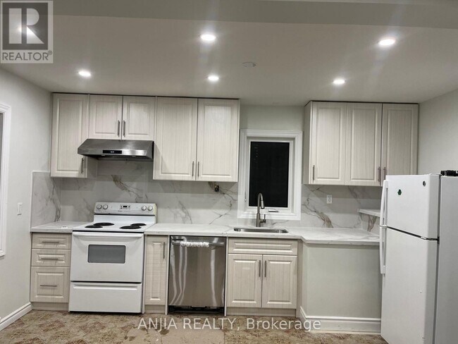 Building Photo - 77 Nash Dr