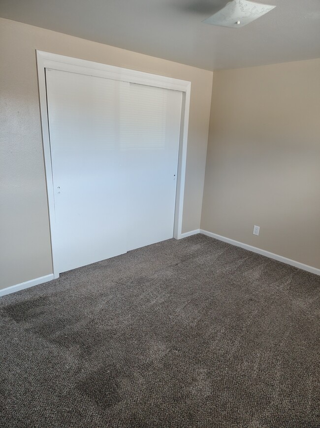 Building Photo - 1026 Westmoreland Rd