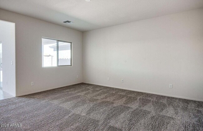 Foto del edificio - 18091 N Presley Ln