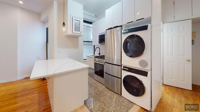 Foto del edificio - 2 bedroom in Manhattan NY 10003
