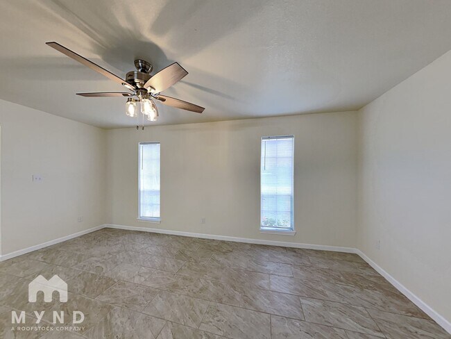 Foto del edificio - 4809 Cedar St