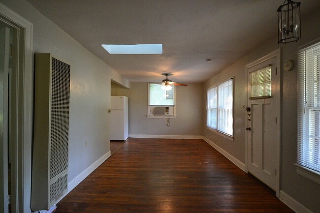 Foto del edificio - Funky East Side 2 Bedroom