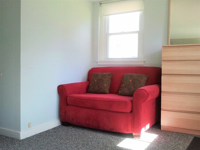 Living area - 5138 9th St N