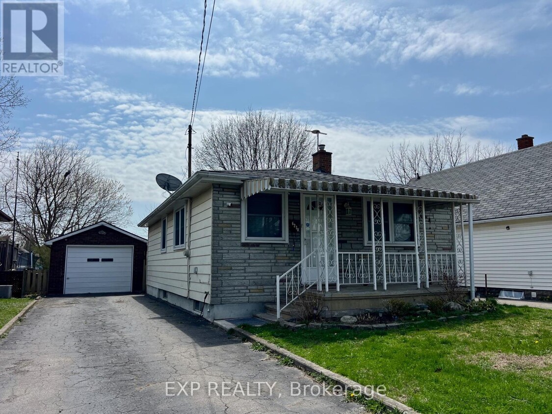 Photo principale - 6270 Monroe St