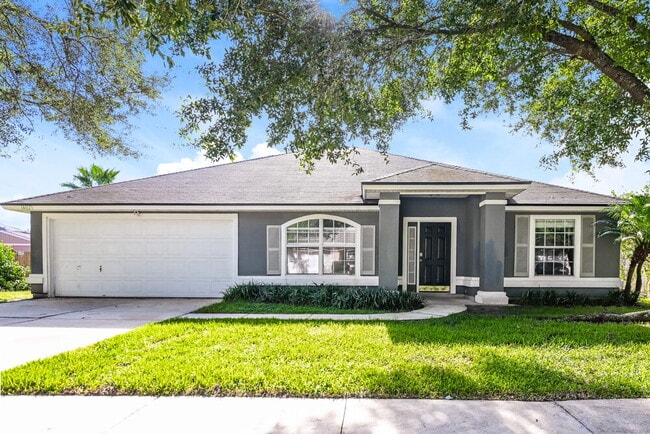 Building Photo - 14027 Crestwick Dr W
