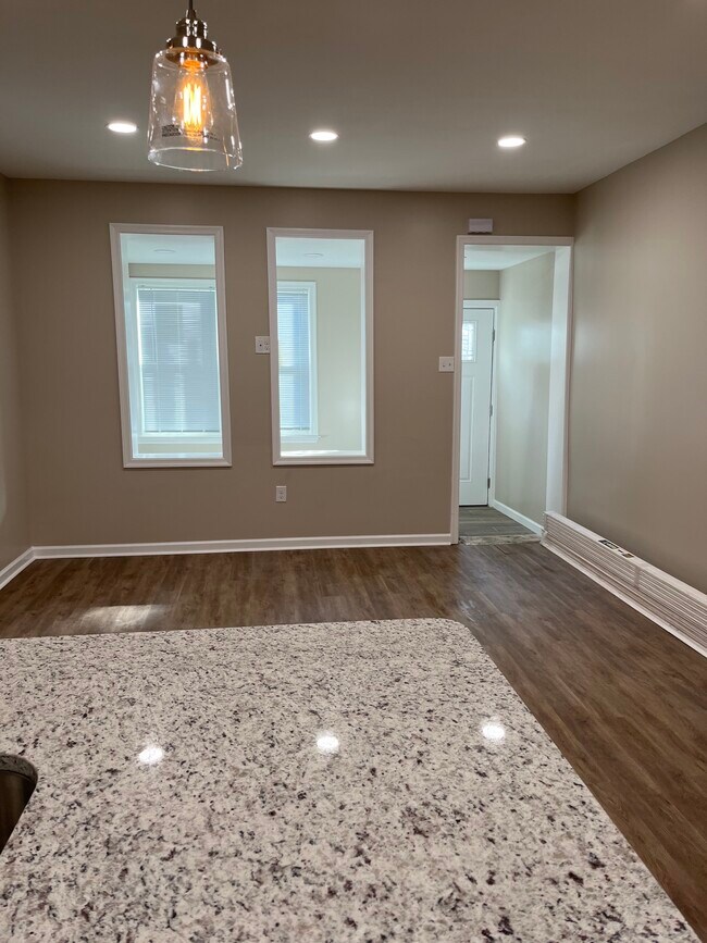 Living area and enclosed porch - 5311 Ogden St