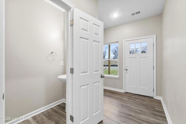 Building Photo - 3214 Maldon Dr