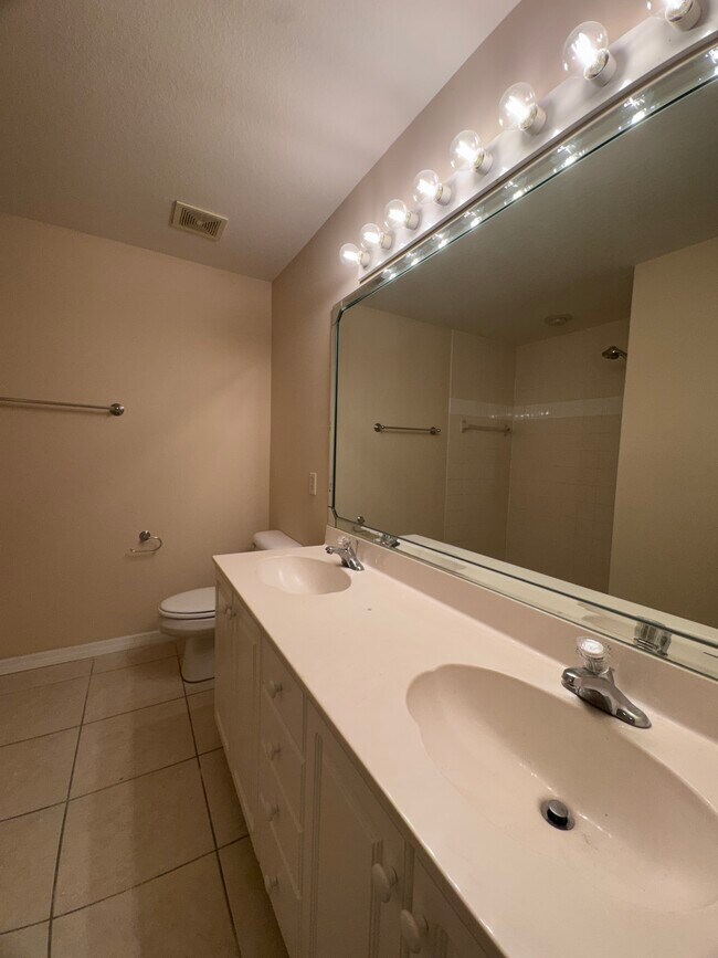 Building Photo - 12361 Notting Hill Ln
