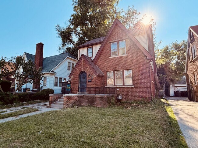 Foto del edificio - Section 8 welcomed at this Parc home