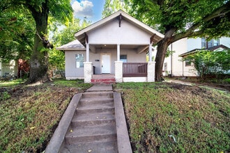 Building Photo - 119 N Utica Ave