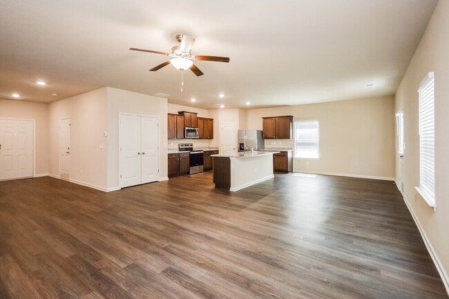 Building Photo - 532 Moline Way