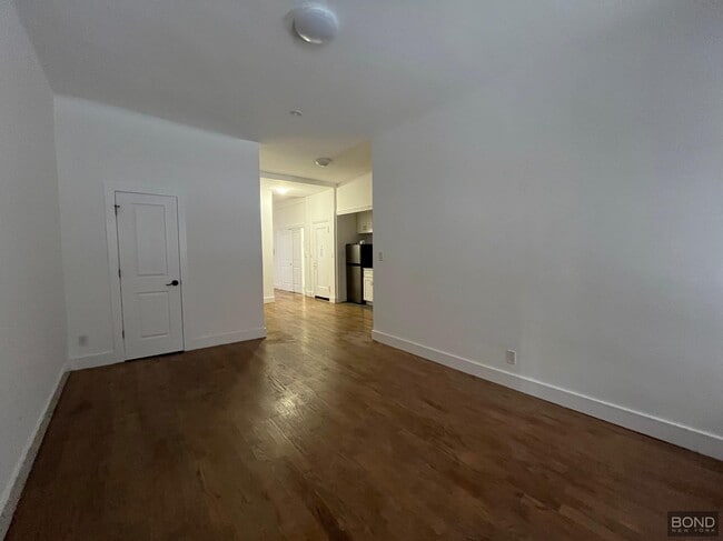 Building Photo - 1295 Third Avenue