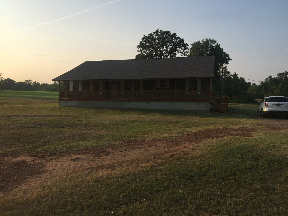 Building Photo - 7603 County Rd 365 E