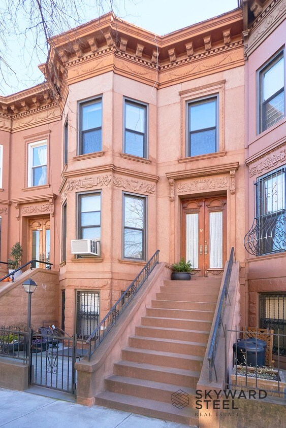 Primary Photo - 9 St Francis Pl