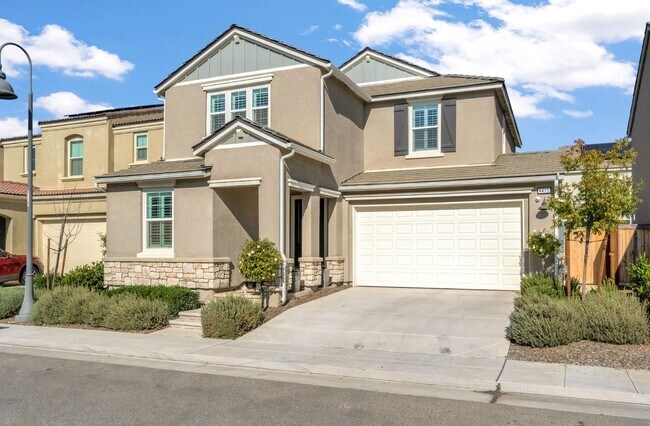 Foto del edificio - 4415 Horizon Dr