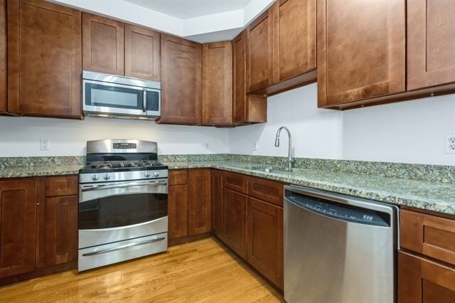 Foto del edificio - 809-815 22ND St