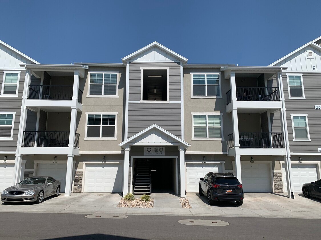 Foto principal - 4234 W McKellen Dr