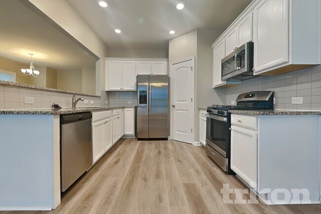 Foto del edificio - 3440 Baylor Cir
