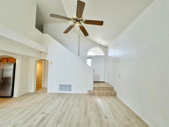 Building Photo - 3040 E Wahalla Ln