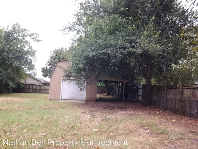 Building Photo - 2 br, 1 bath House - 1920 Pine Bluff