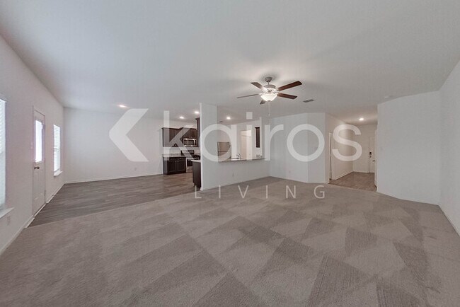 Building Photo - 950 Shady Brk