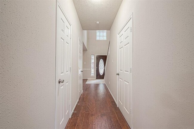 Building Photo - 7011 Coldstream Dr