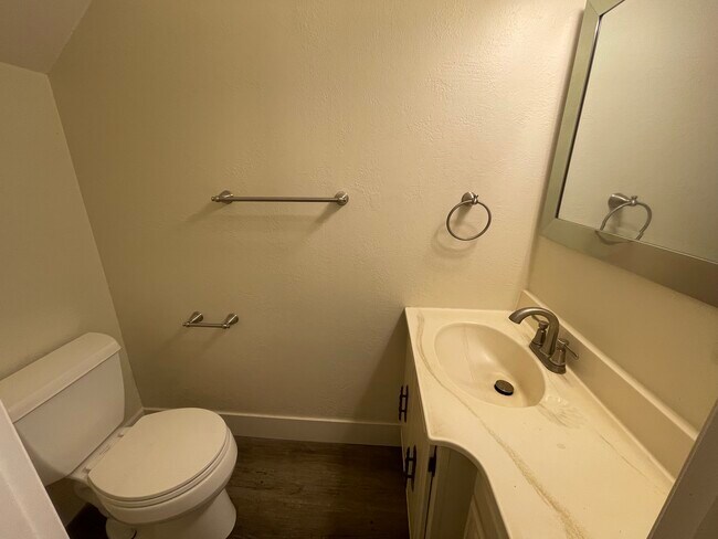 Half Bath - 4430 Seminole Way
