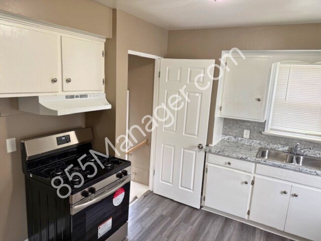 Foto del edificio - Updated 2-Bedroom Home in Flint – Fresh 20...