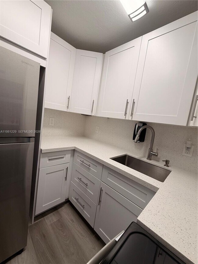 Foto del edificio - 5050 NW 7th St