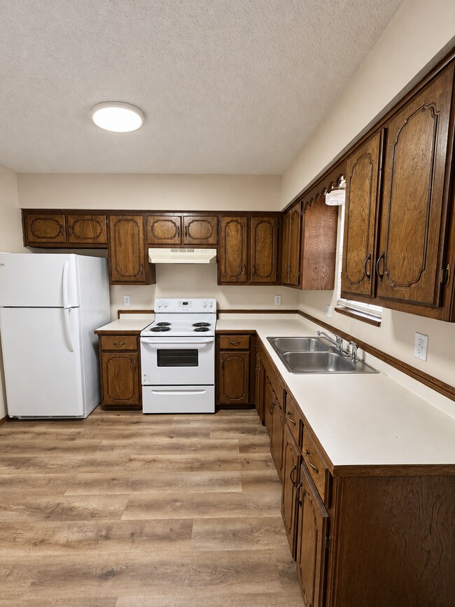 Foto del edificio - 2220 N Pierce Ave