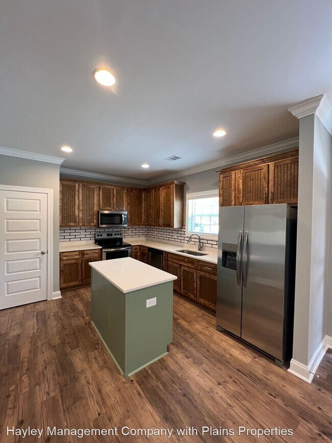 Building Photo - 8 br, 8.5 bath House - 917 Logan Court