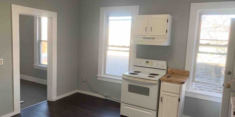 Primary Photo - 278 W Main