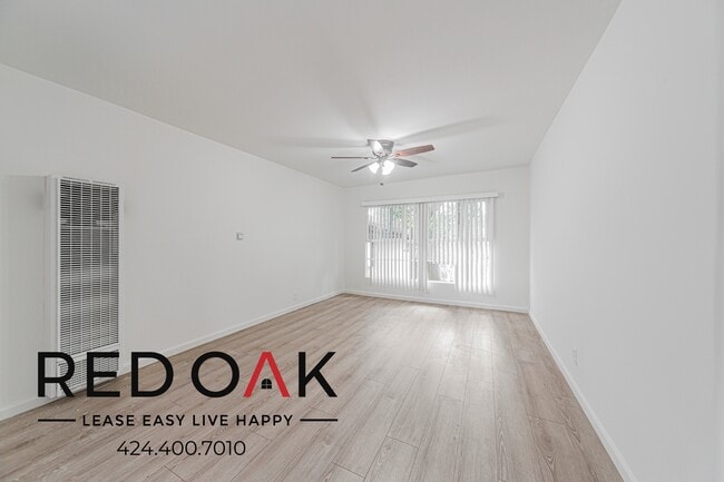 Building Photo - 3325 W 84th St