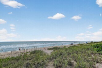 Building Photo - 10310 S Ocean Dr