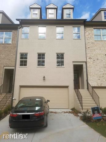 Foto principal - 4 br, 3 bath House - 331 Benson Manor Cir