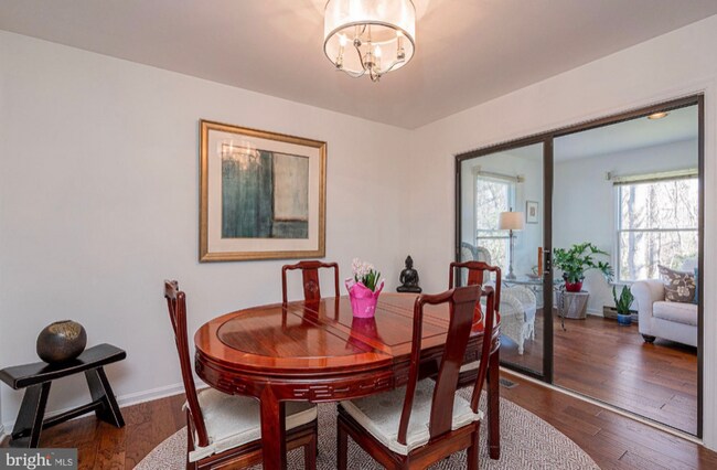 Foto del edificio - 918 Mastline Dr