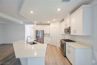 Building Photo - 16907 Fairgrove Way