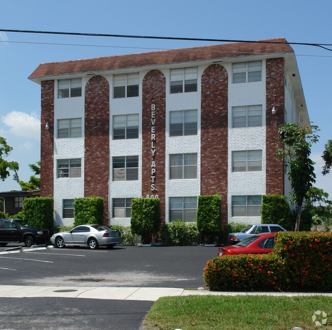 Building Photo - Beverly Apartments