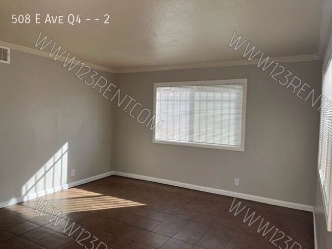 Foto del edificio - 2BD/ 1BTH Apartment East Palmdale