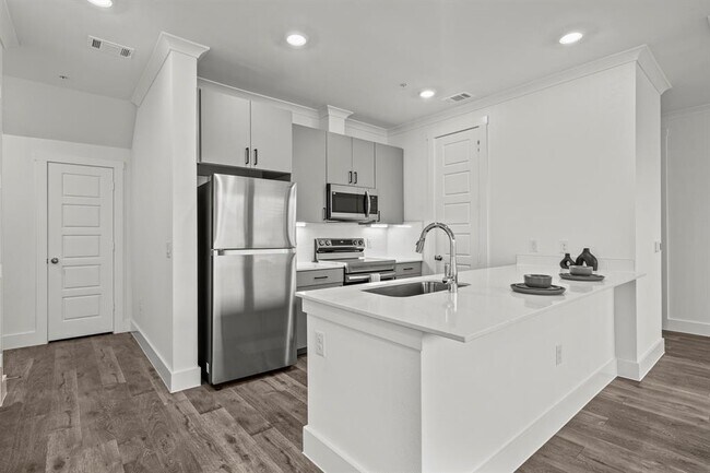 Foto del edificio - 1664 Hillside Terrace