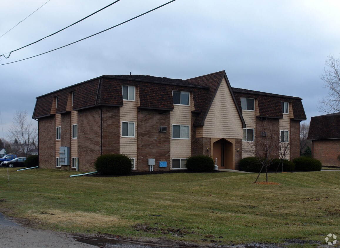 Foto del edificio - 525 Lime City Rd