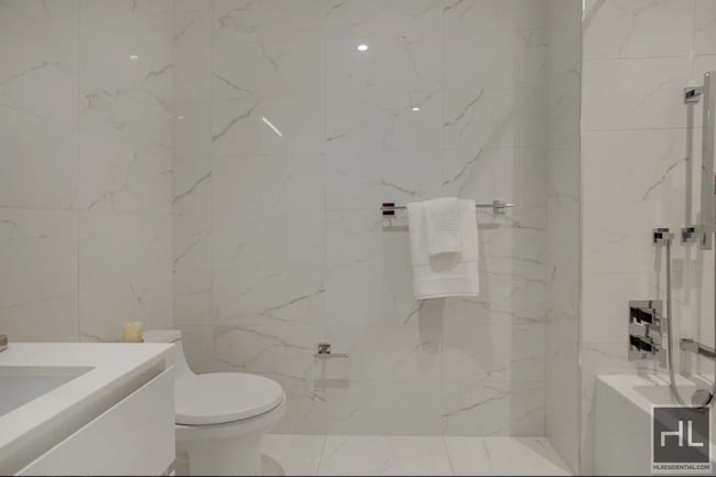 Building Photo - East 44th Street