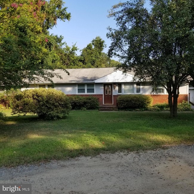 Building Photo - 19 Sunnyside Dr